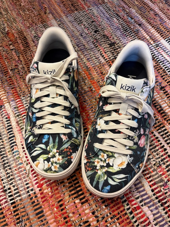 Kizik Shoes - Kizik Irvine Floral Sneakers